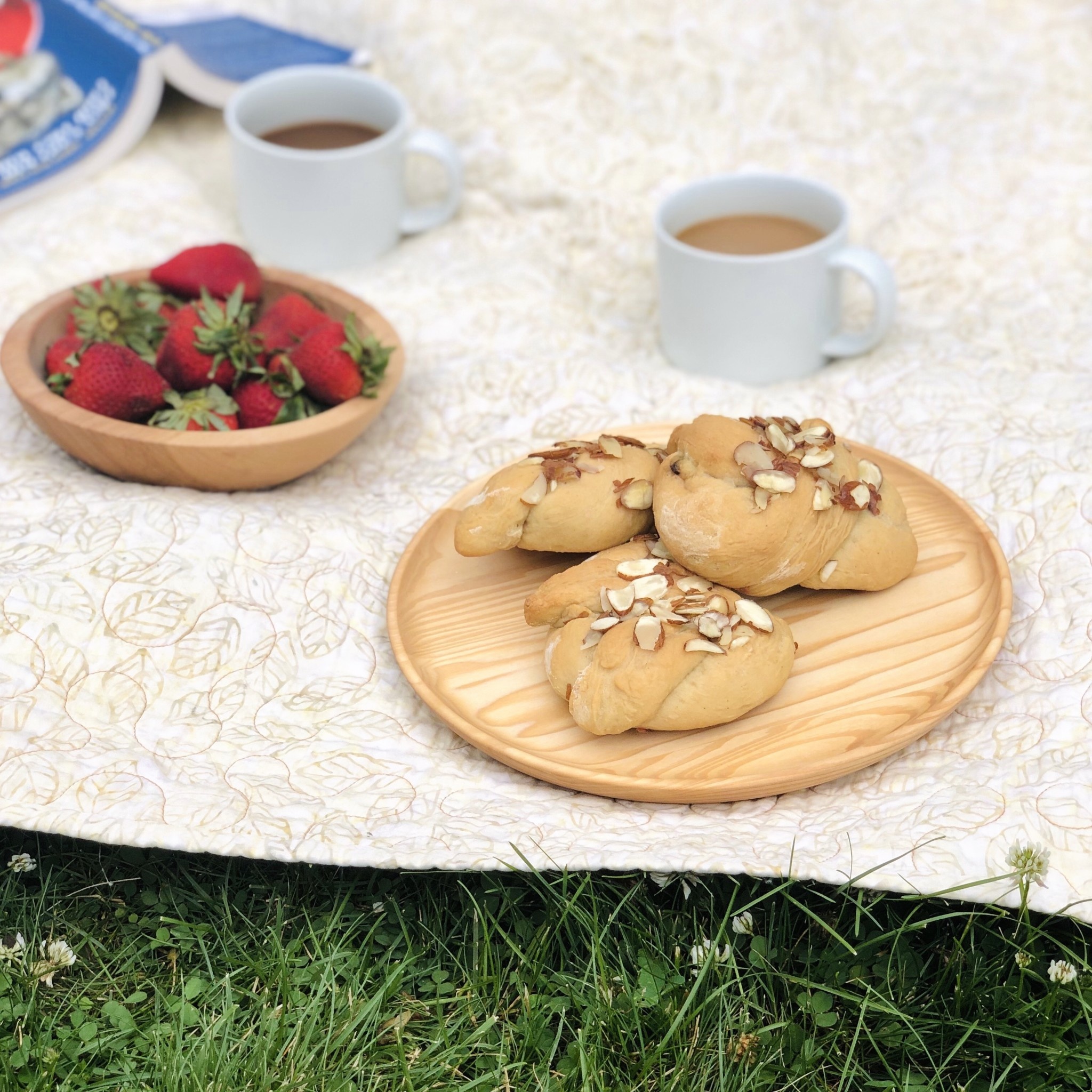 Ash Wooden Plate - Scoop Style - 10"