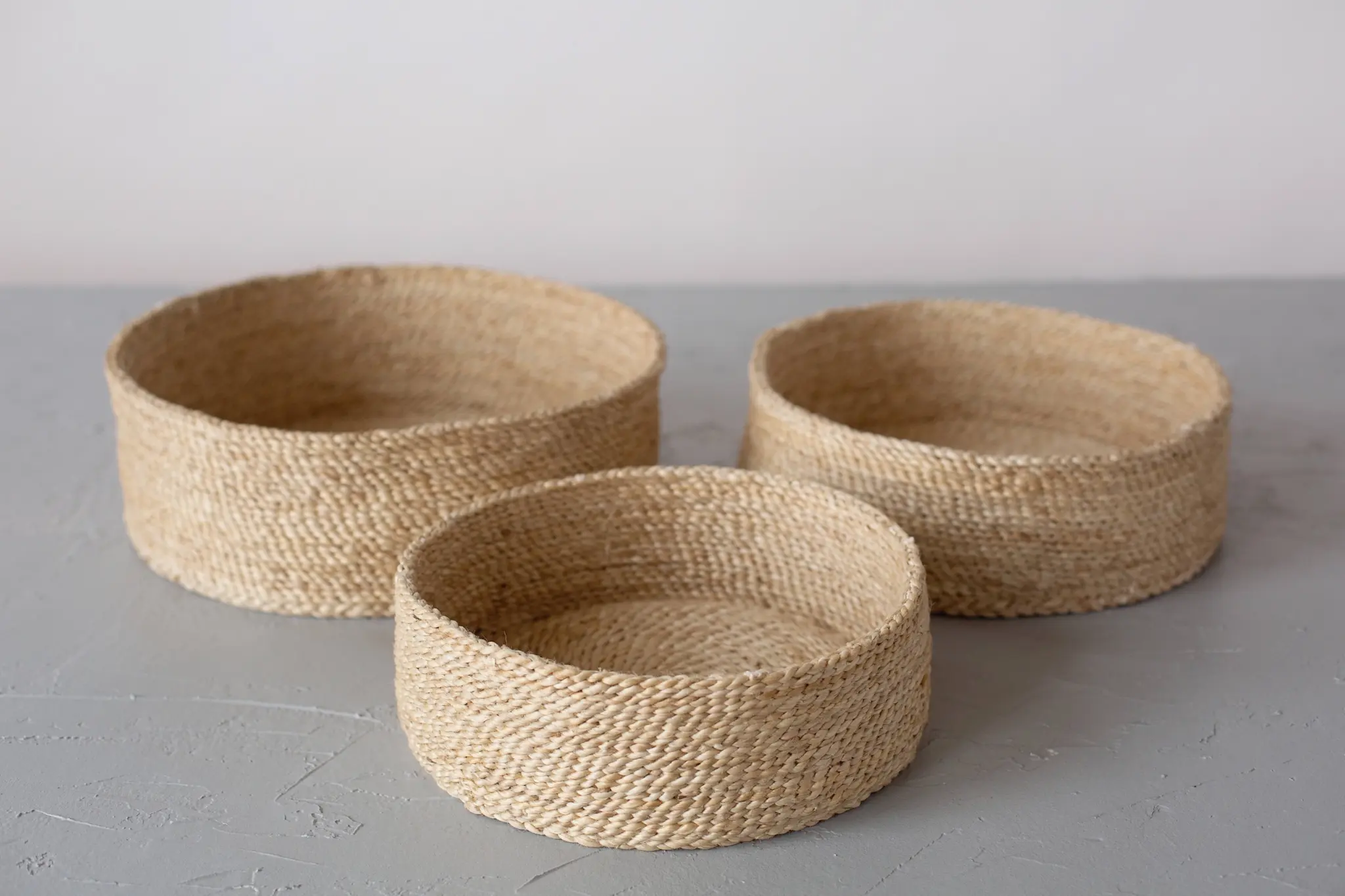 Round Jute Tray Basket -Medium: 13"D x 5"H